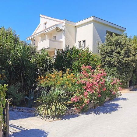 נובליה Lenka Apartments I מראה חיצוני תמונה