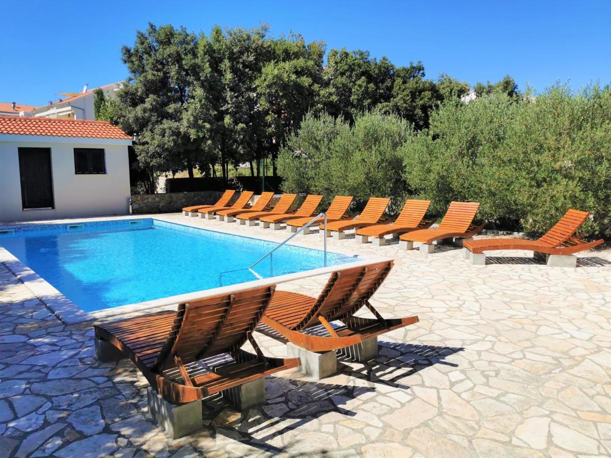 נובליה Lenka Apartments I מראה חיצוני תמונה