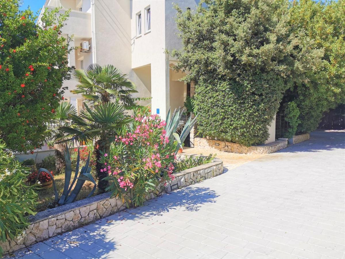 נובליה Lenka Apartments I מראה חיצוני תמונה