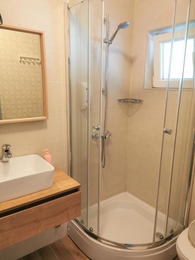 נובליה Lenka Apartments I מראה חיצוני תמונה