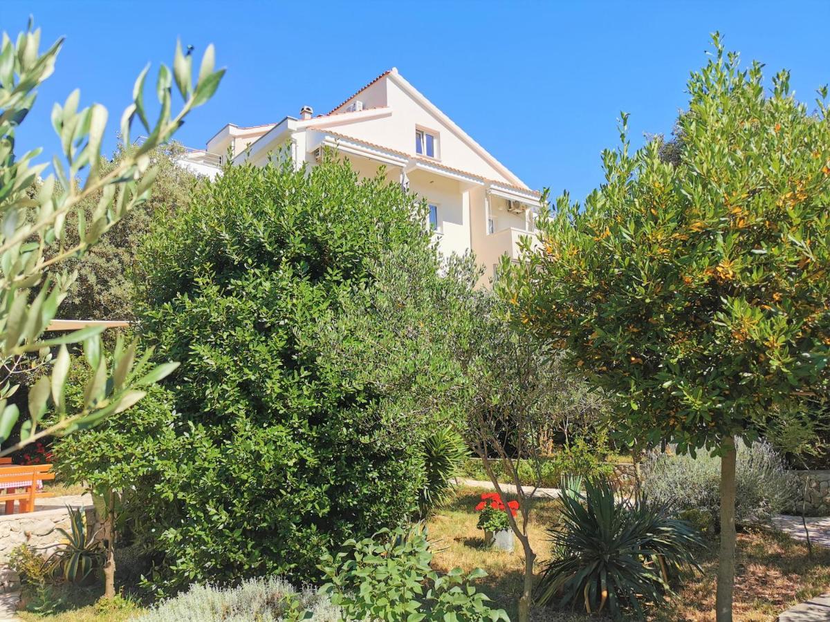 נובליה Lenka Apartments I מראה חיצוני תמונה