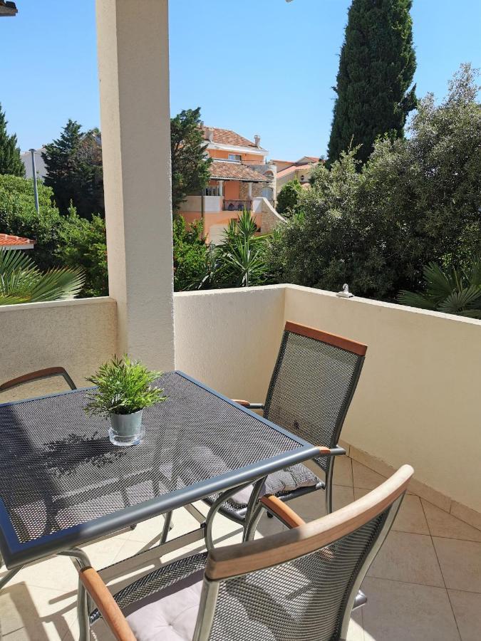 נובליה Lenka Apartments I מראה חיצוני תמונה