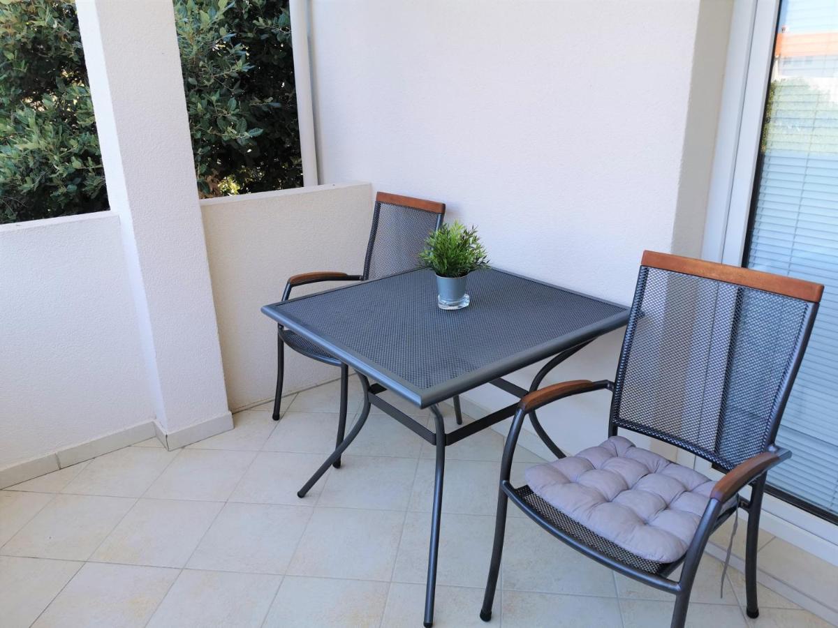 נובליה Lenka Apartments I מראה חיצוני תמונה