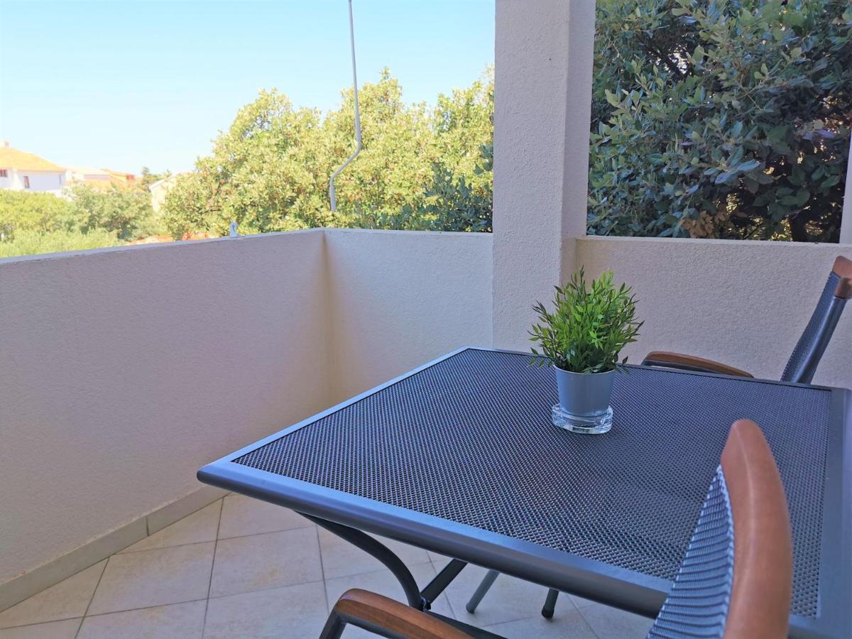 נובליה Lenka Apartments I מראה חיצוני תמונה