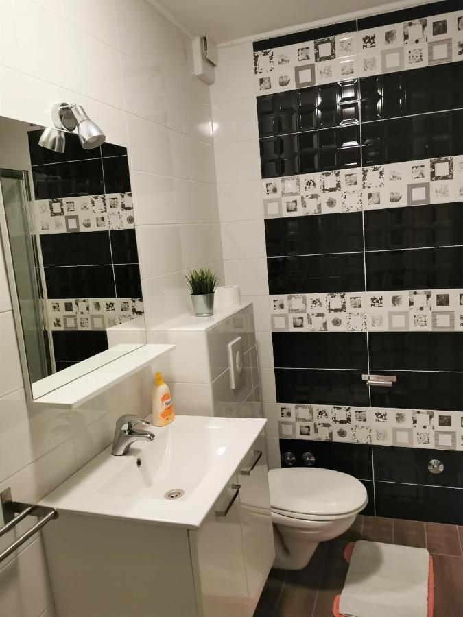 נובליה Lenka Apartments I מראה חיצוני תמונה