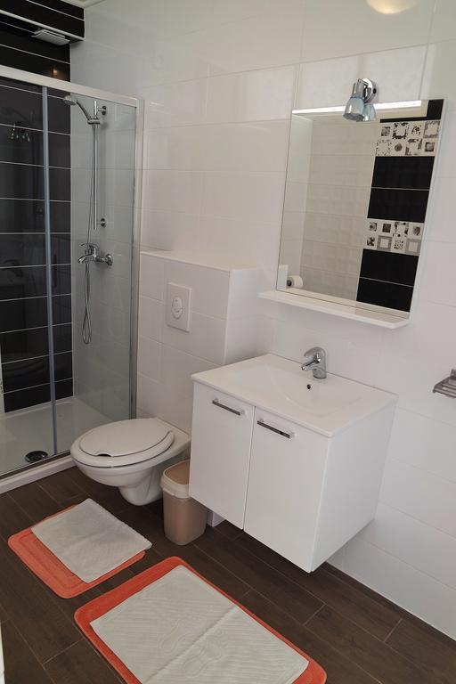 נובליה Lenka Apartments I מראה חיצוני תמונה